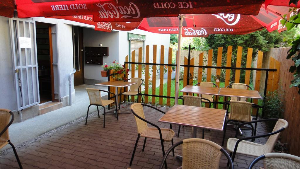 Mgtels Apartman - With Private Parking Budapest Eksteriør bilde