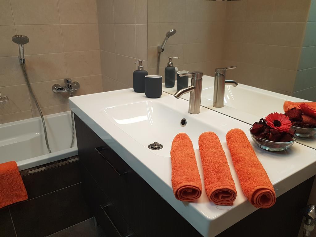 Mgtels Apartman - With Private Parking Budapest Eksteriør bilde
