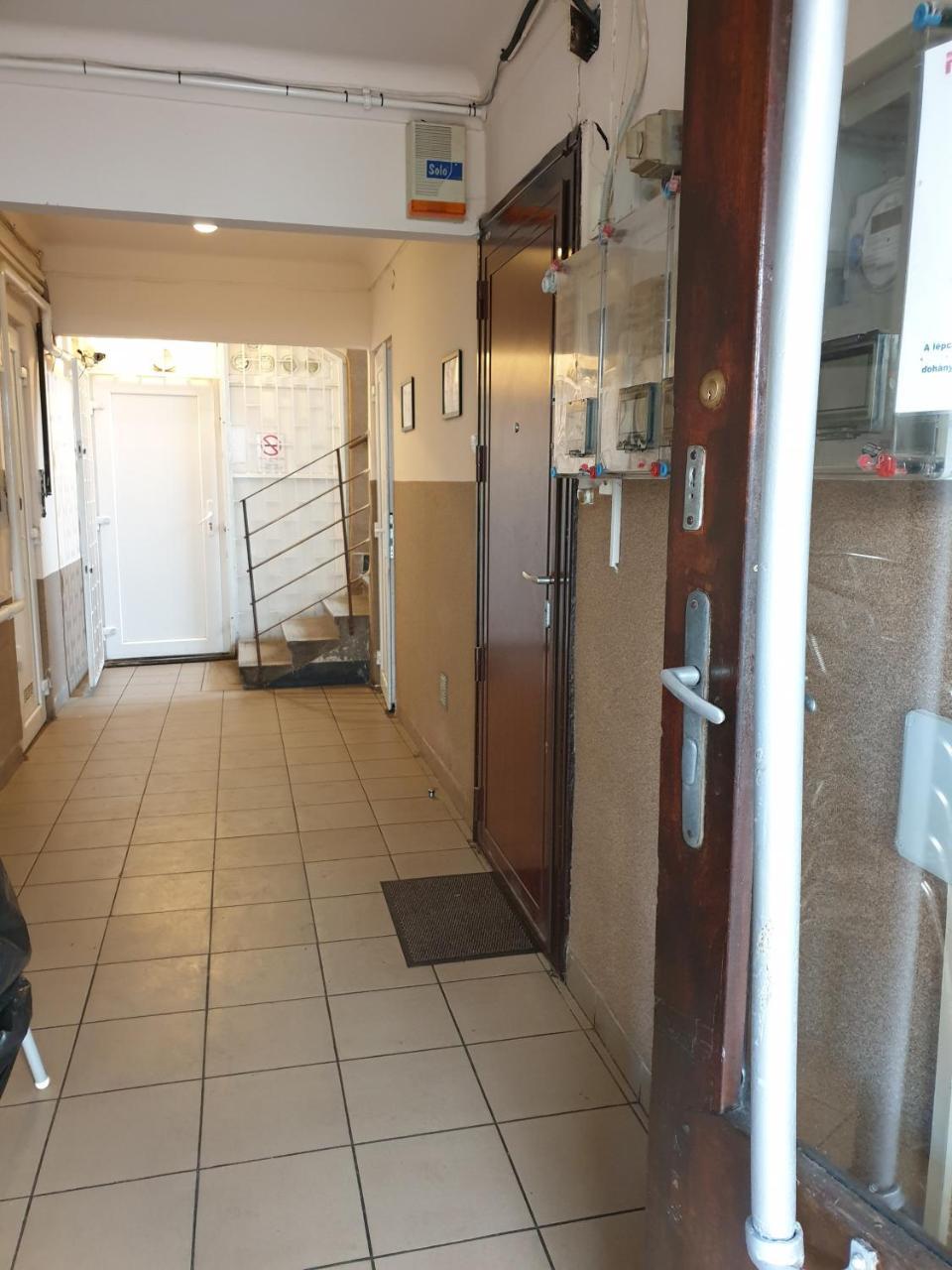 Mgtels Apartman - With Private Parking Budapest Eksteriør bilde